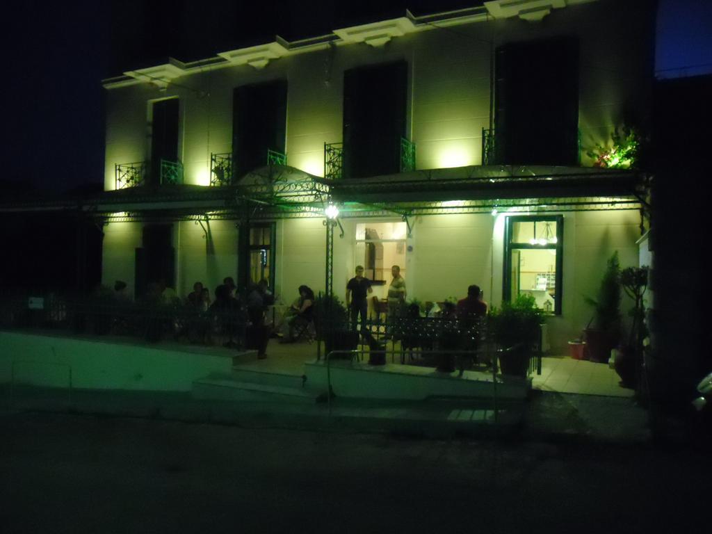 Orfeas Hotel Mytilíni Exterior foto